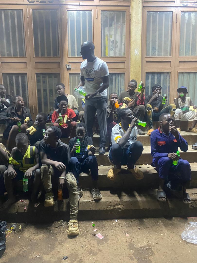 Street feeding outreach – moment 2